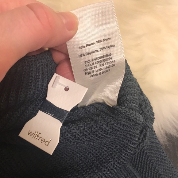 Aritizia Wilfred palmier sweater size xs in blue - Picture 6 of 6